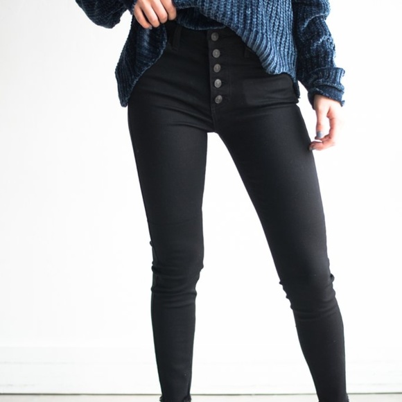 Sale🔹Just Black Button Down Skinny - Picture 2 of 4